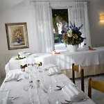 Marina Garden Hotel