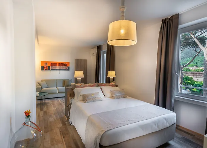 Marina Garden Hotel 4*