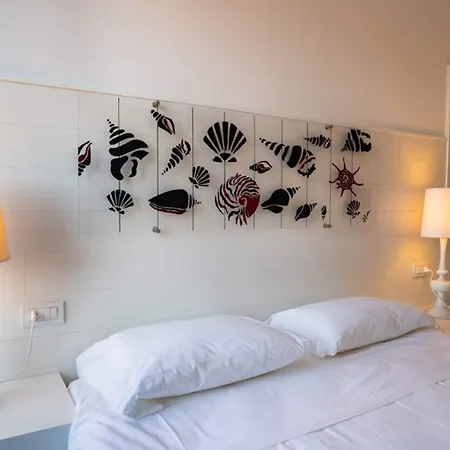 호텔 Marina Garden 4*