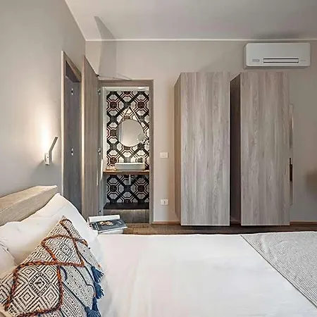 Hotel Marina Garden 4*