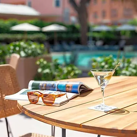 Marina Garden Hotel 4*