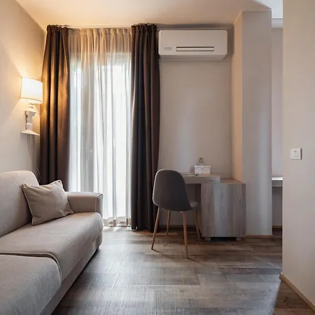 Hotel Marina Garden 4*
