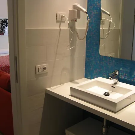 فندق Marina Garden 4*