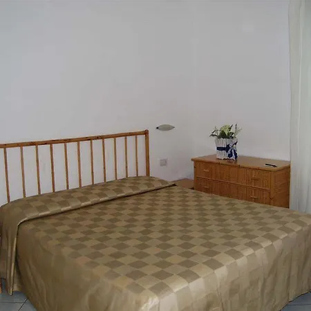 Marina Garden فندق