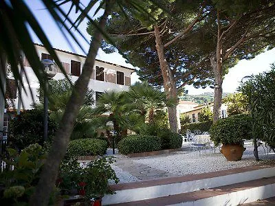 Marina Garden 酒店