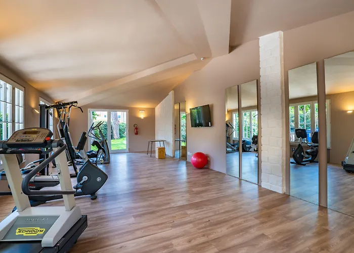 Marina Garden Hotel 4*